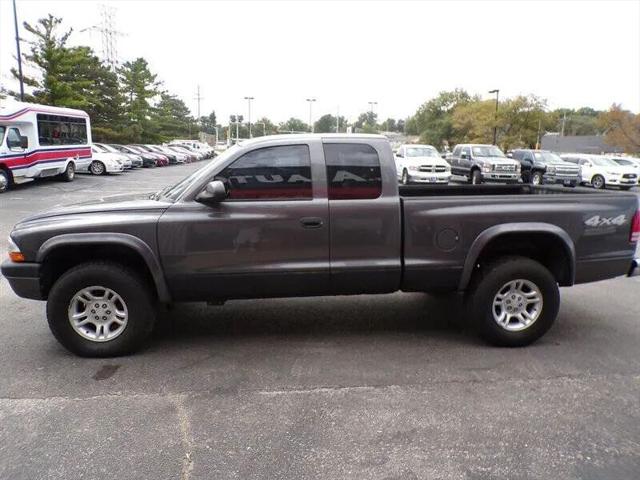 2004 Dodge Dakota Sport