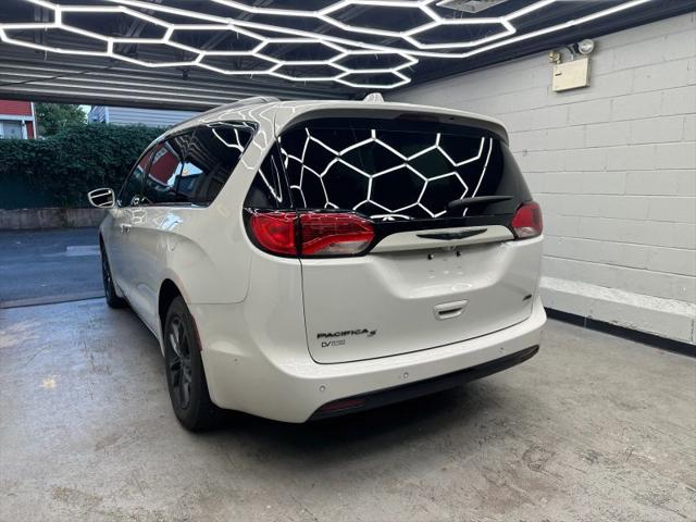 2020 Chrysler Pacifica AWD Launch Edition