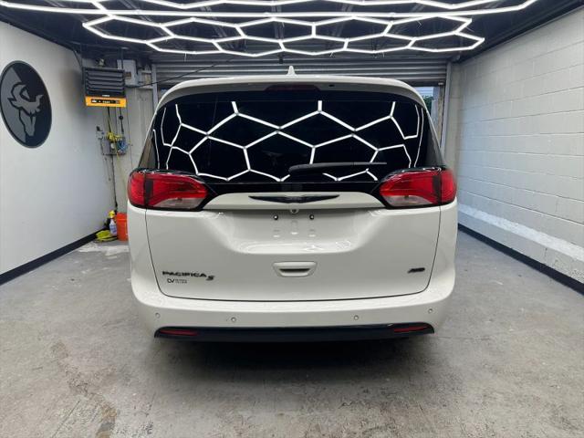 2020 Chrysler Pacifica AWD Launch Edition