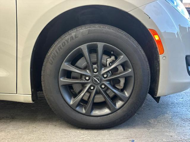 2020 Chrysler Pacifica AWD Launch Edition