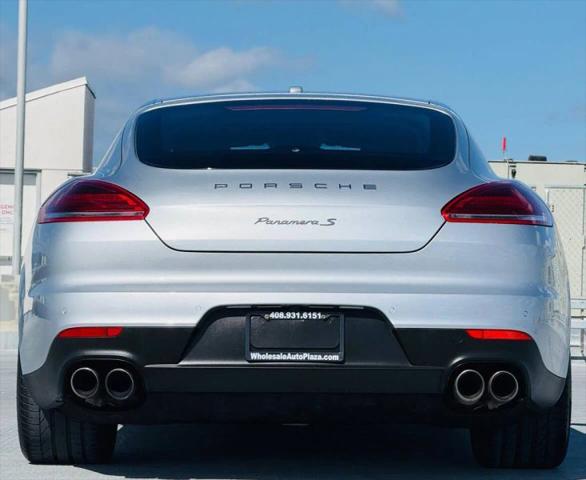 2016 Porsche Panamera S