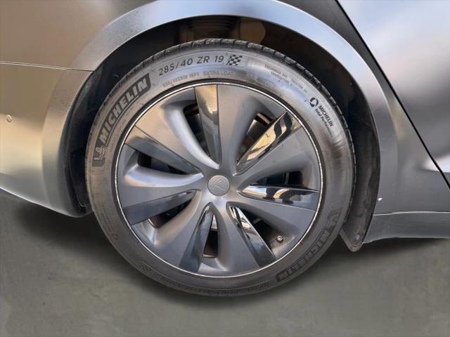 2021 Tesla Model S Plaid Tri Motor All-Wheel Drive