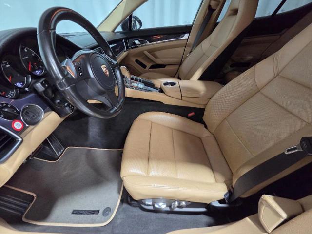 2013 Porsche Panamera 4