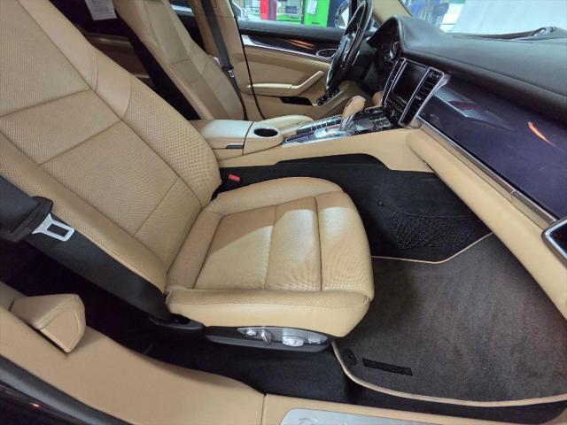 2013 Porsche Panamera 4