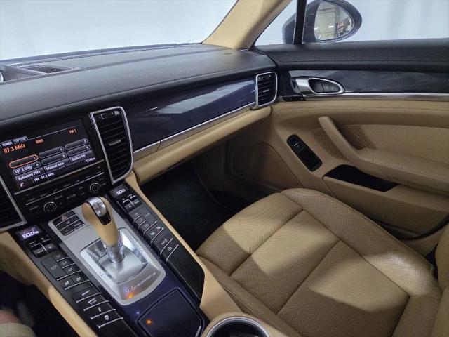 2013 Porsche Panamera 4