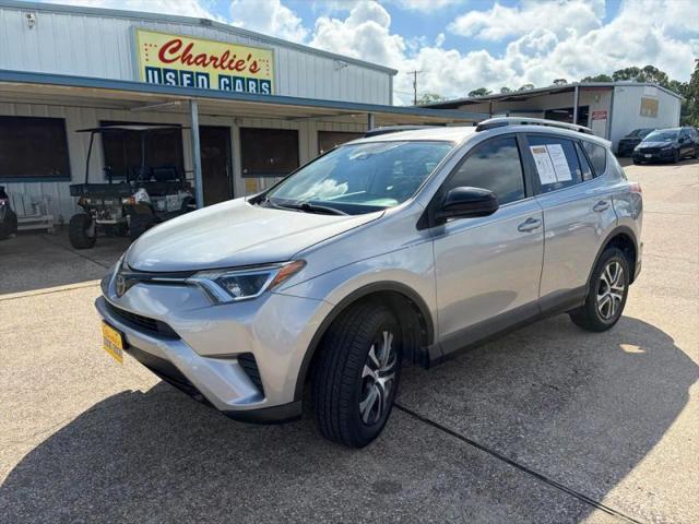 2018 Toyota RAV4 LE for sale in Huntsville, TX