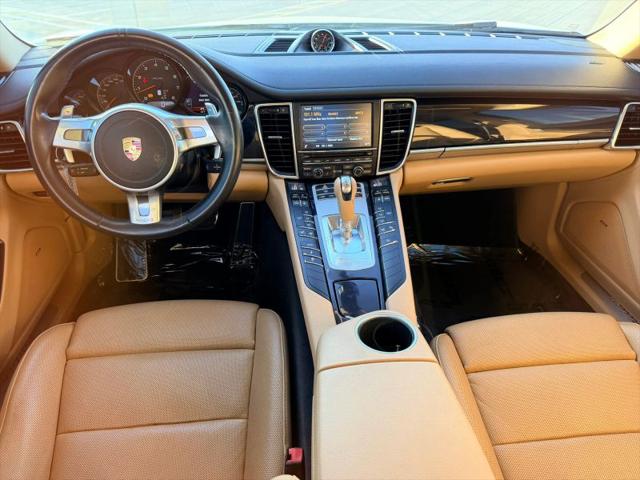 2016 Porsche Panamera Edition