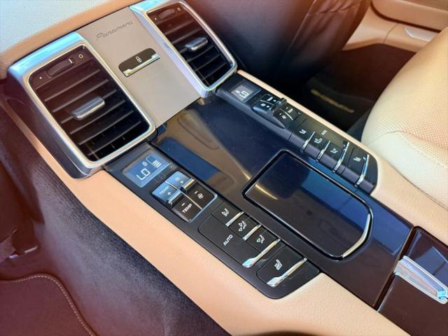 2016 Porsche Panamera Edition