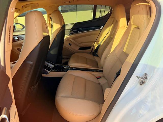 2016 Porsche Panamera Edition