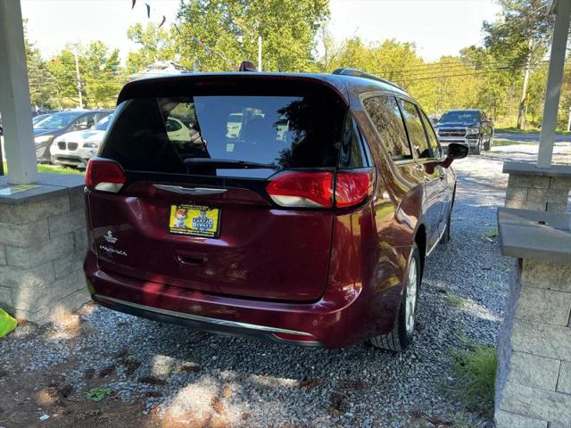 2020 Chrysler Pacifica Touring L