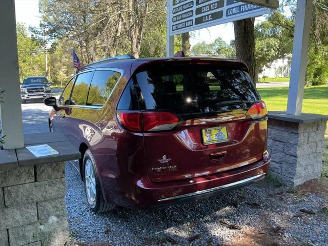 2020 Chrysler Pacifica Touring L