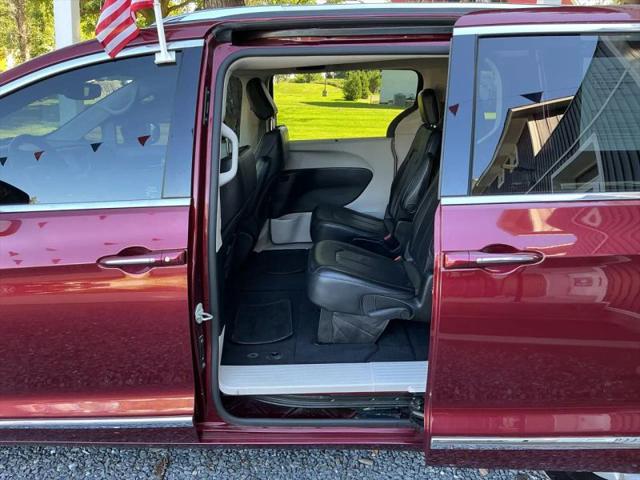 2020 Chrysler Pacifica Touring L