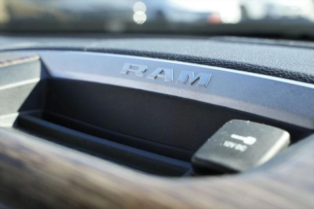 2019 Ram 1500 Laramie Crew Cab 4x2 57 Box