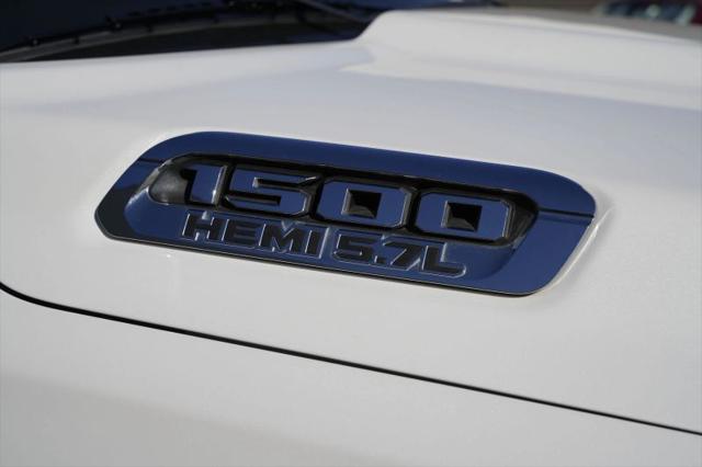 2019 Ram 1500 Laramie Crew Cab 4x2 57 Box