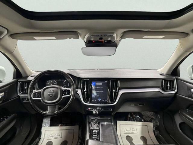 2020 Volvo S60 T6 Momentum