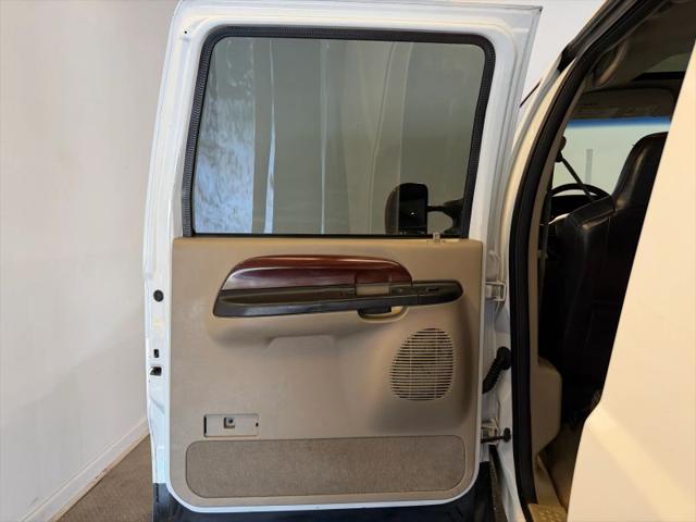 2005 Ford Excursion Eddie Bauer