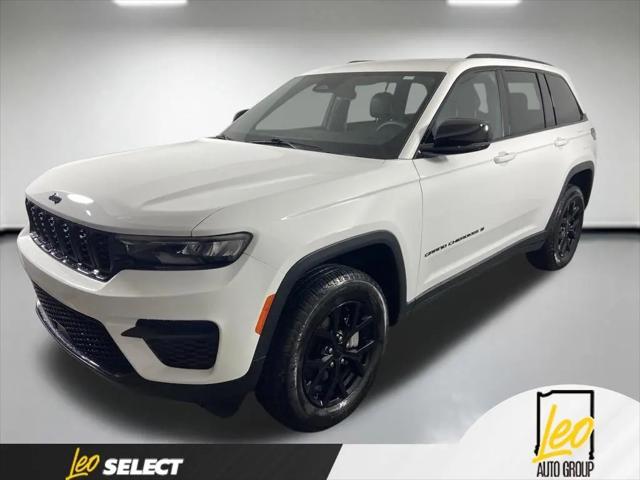 2025 Jeep Grand Cherokee Altitude X 4x4 for sale in Columbus, IN