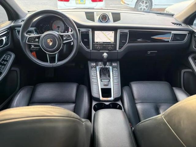 2016 Porsche Macan S