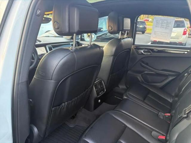 2016 Porsche Macan S