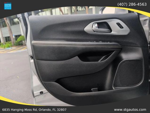 2020 Chrysler Pacifica Touring L