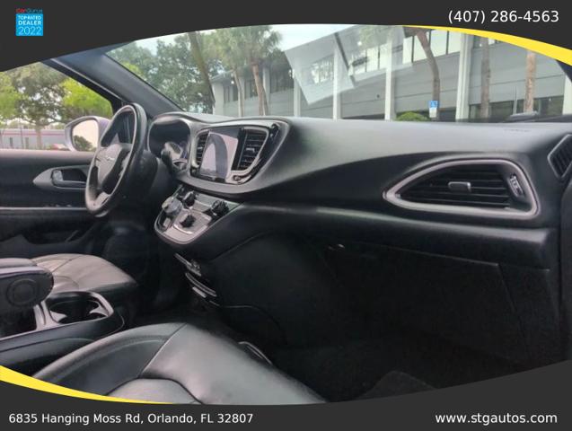 2020 Chrysler Pacifica Touring L