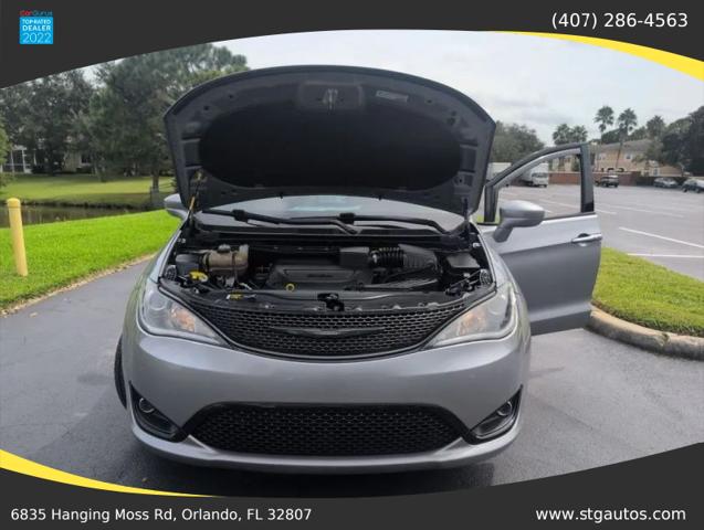 2020 Chrysler Pacifica Touring L