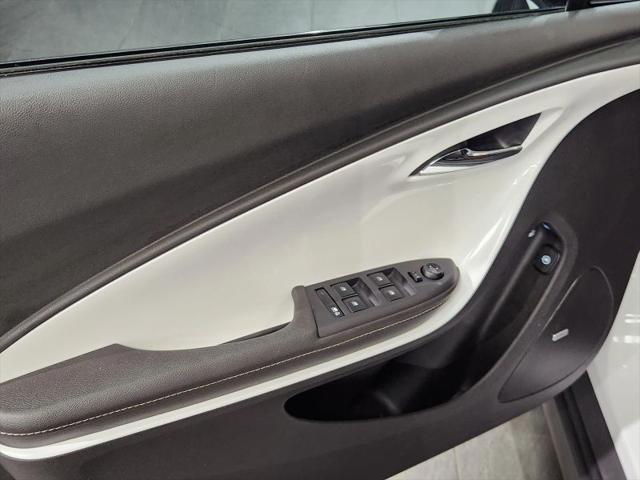 2013 Chevrolet Volt Base