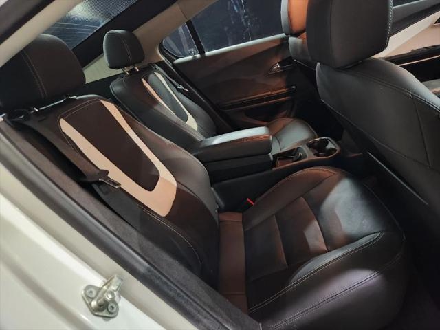 2013 Chevrolet Volt Base