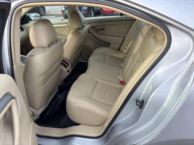 2015 Ford Taurus SEL
