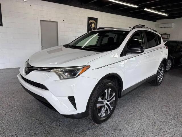 2017 Toyota RAV4 LE for sale in Leesburg, FL