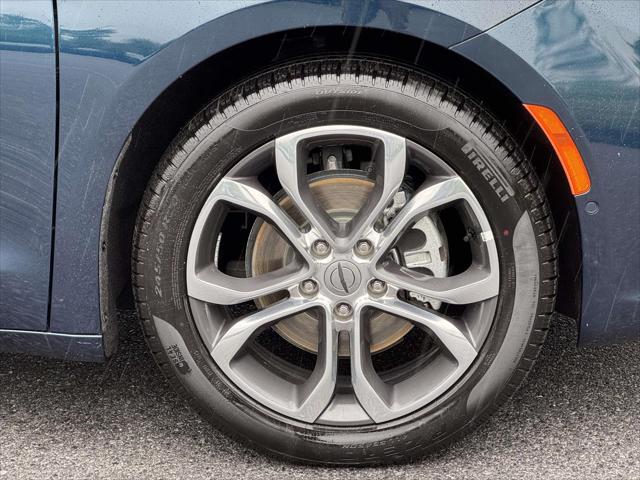 2025 Chrysler Pacifica Pinnacle