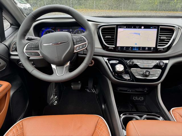 2025 Chrysler Pacifica Pinnacle