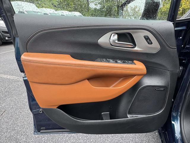 2025 Chrysler Pacifica Pinnacle
