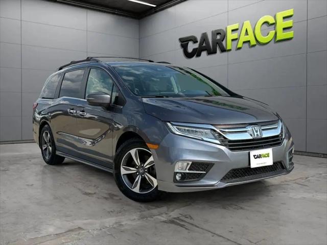 2018 Honda Odyssey Touring for sale in Parma, OH