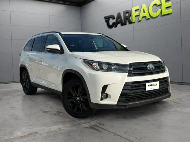 2019 Toyota Highlander SE for sale in Parma, OH