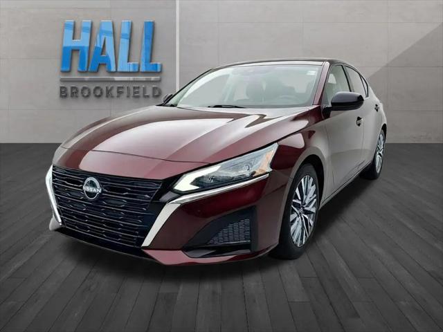 2025 Nissan Altima SV FWD for sale in Waukesha, WI