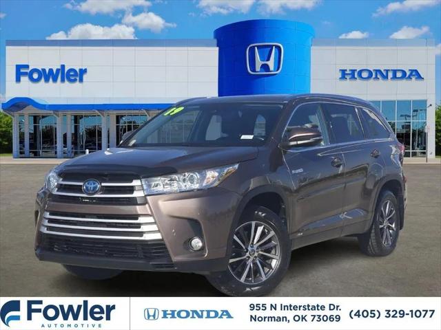 2019 Toyota Highlander Hybrid XLE for sale in Norman, OK