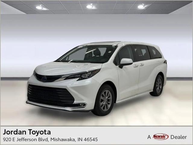 2024 Toyota Sienna XLE for sale in Mishawaka, IN