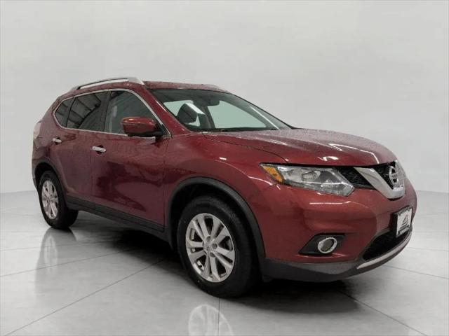 2016 Nissan Rogue SV for sale in Green Bay, WI