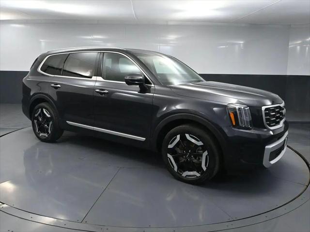 2025 Kia Telluride S for sale in Forest Lake, MN