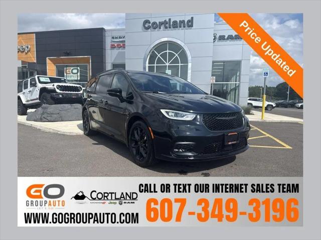 2025 Chrysler Pacifica Limited for sale in Cortland, NY