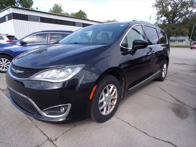 2020 Chrysler Pacifica Touring L for sale in Decatur, IN