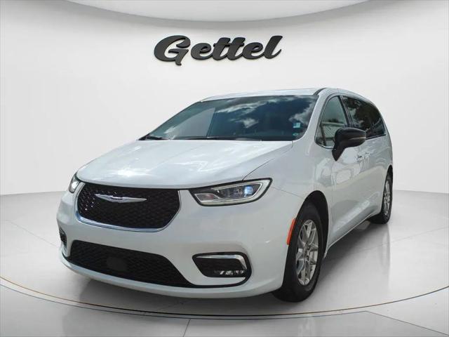 2024 Chrysler Pacifica Touring L for sale in Sarasota, FL