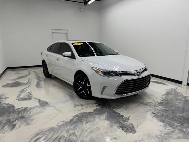 2016 Toyota Avalon XLE for sale in Bloomington, IL