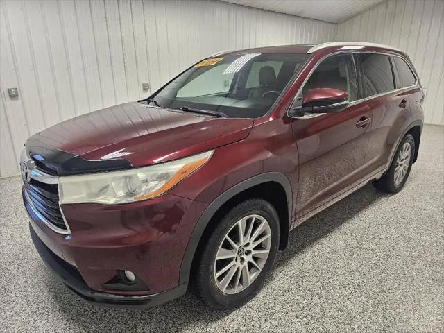 2016 Toyota Highlander XLE V6 for sale in North Sioux City, SD