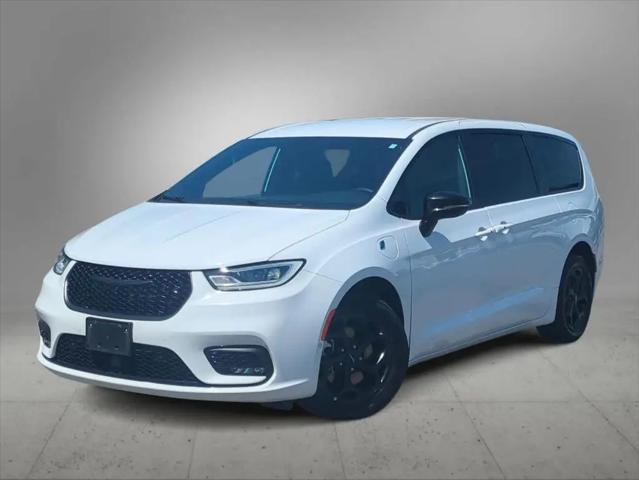 2024 Chrysler Pacifica Hybrid S Appearance Pkg for sale in Farmington Hills, MI