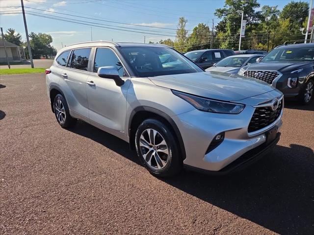 2023 Toyota Highlander Hybrid XLE for sale in Hatfield, PA