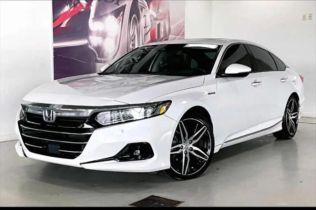 2022 Honda Accord Hybrid Touring for sale in Johnston, IA