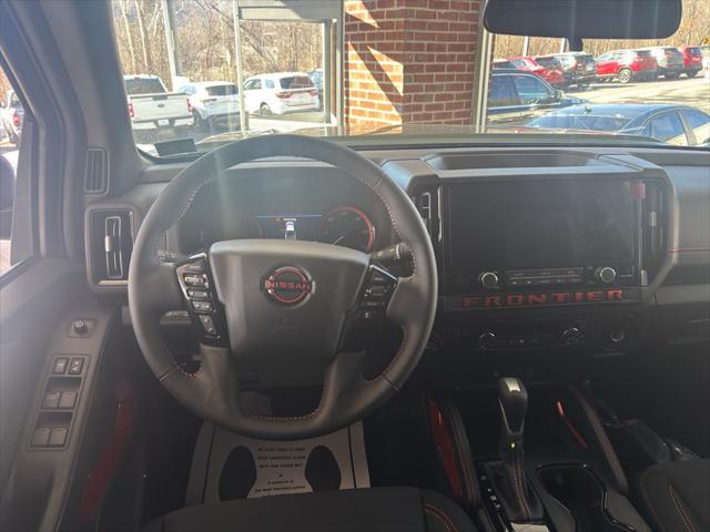 2025 Nissan Frontier Crew Cab Long Bed PRO-4X 4x4