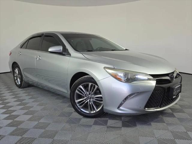 2016 Toyota Camry SE for sale in Springfield, IL